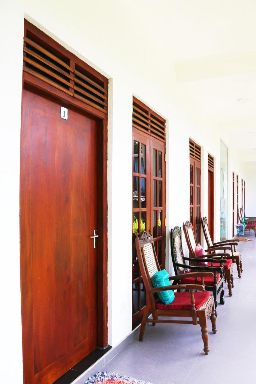 A&B Resort Negombo Kudapaduwa Luaran gambar