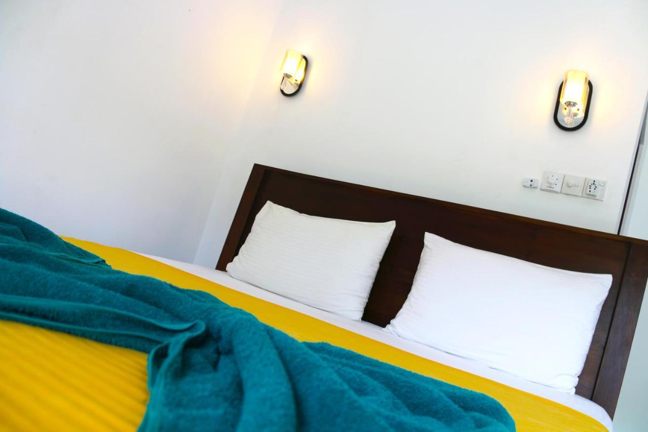 A&B Resort Negombo Kudapaduwa Luaran gambar