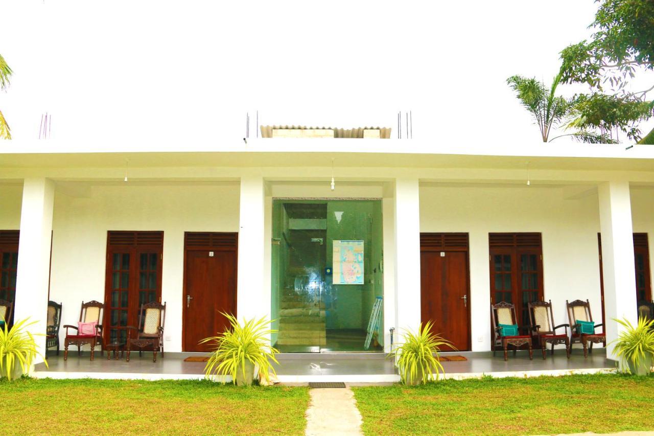 A&B Resort Negombo Kudapaduwa Luaran gambar