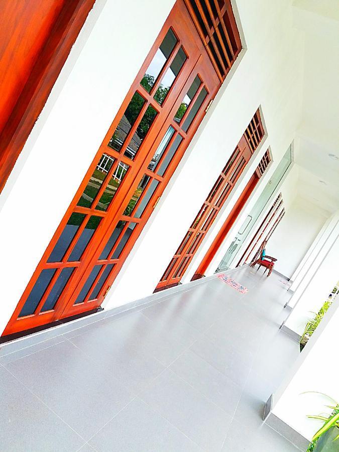 A&B Resort Negombo Kudapaduwa Bilik gambar
